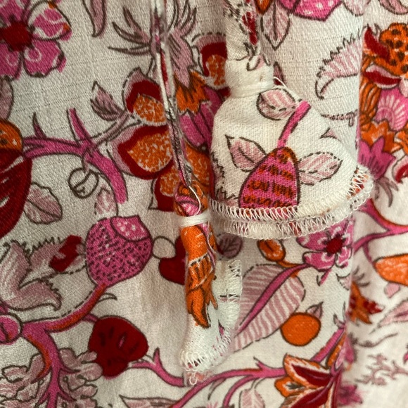 Bright, airy Knox Rose tie-neck peasant blouse. - Picture 7 of 12